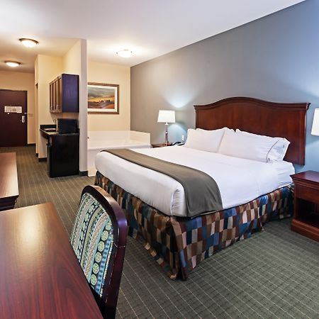 Holiday Inn Express Hotel & Suites Henderson - Traffic Star By Ihg Bagian luar foto
