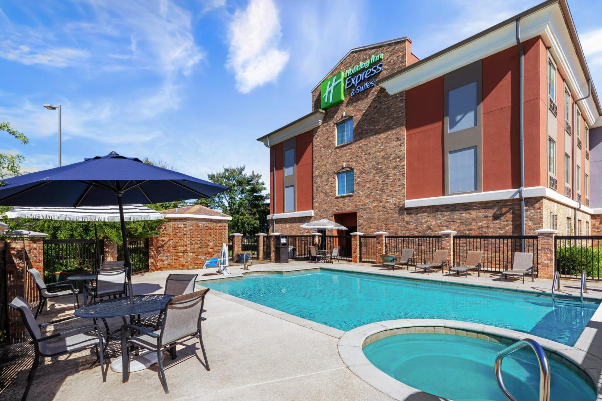 Holiday Inn Express Hotel & Suites Henderson - Traffic Star By Ihg Bagian luar foto