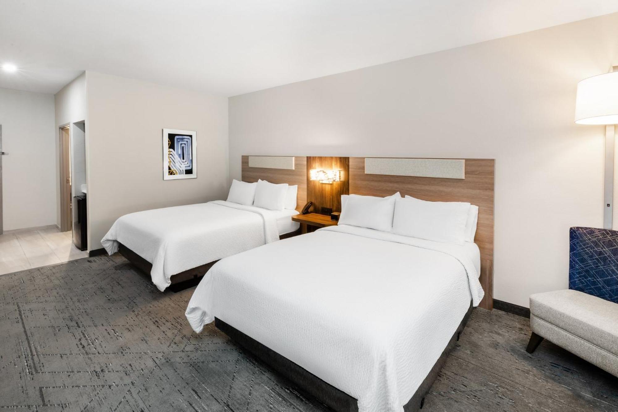 Holiday Inn Express Hotel & Suites Henderson - Traffic Star By Ihg Bagian luar foto